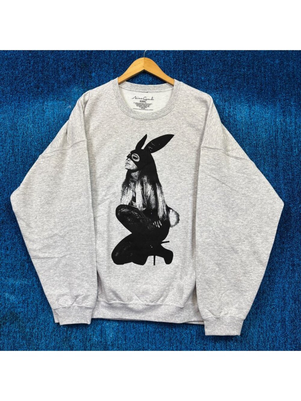 Ariana Grande “Dangerous Woman” Graphic Crewneck Sweater Size XXXL